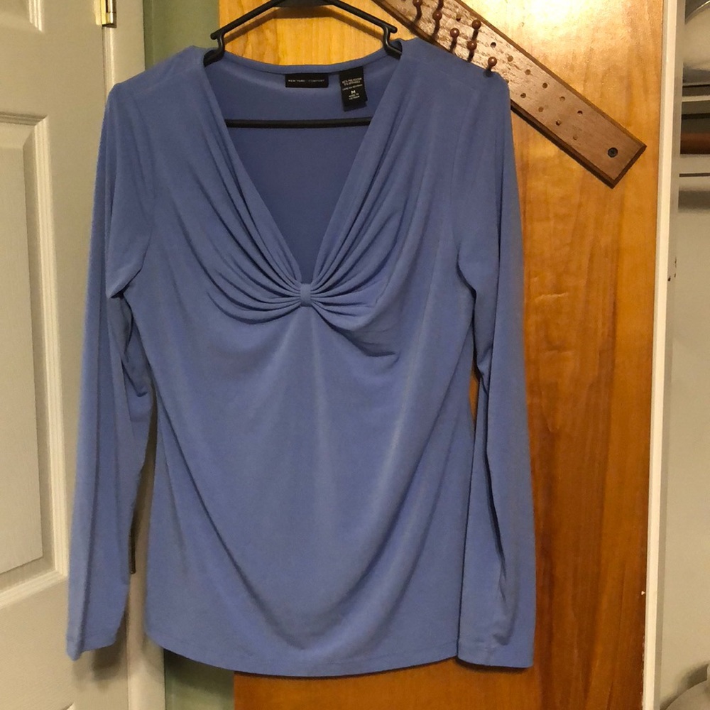 Blue indigo long sleeve stretchy vneck